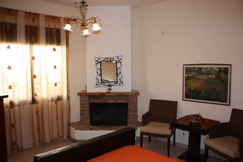 Guesthouse Liogerma Loutraki  Exterior photo